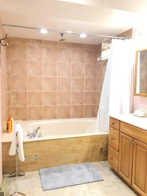 Large Suite Fairfield Heritage Manor, Free Parking Βικτώρια