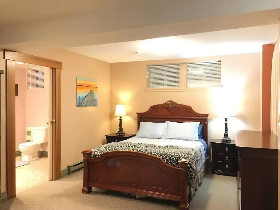Διαμέρισμα Large Suite Fairfield Heritage Manor, Free Parking Βικτώρια Καναδάς